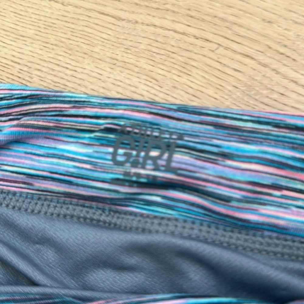 Athleta Gray girls Shorts with Multicolor Waistband 8/10